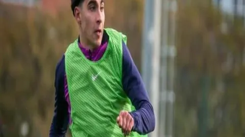 切尔西与阿森纳英超对决：半场劣势家常便饭，胜算仅存5%